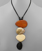  Wood & Shell Pendant Necklace
