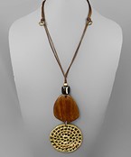  Wood & Wicker Pendant Necklace