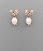  Ribbon & Oval Pearl Earrings
