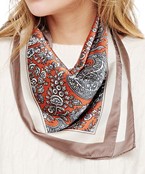 Border Trim Paisley Print Bandana