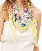  Floral Print Diamond Shape Scarf