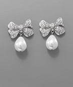  Teardrop Pearl Bow Earrings