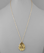  Metallic Snake Teardrop Necklace