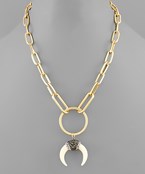 Horn & Circle Chain Necklace